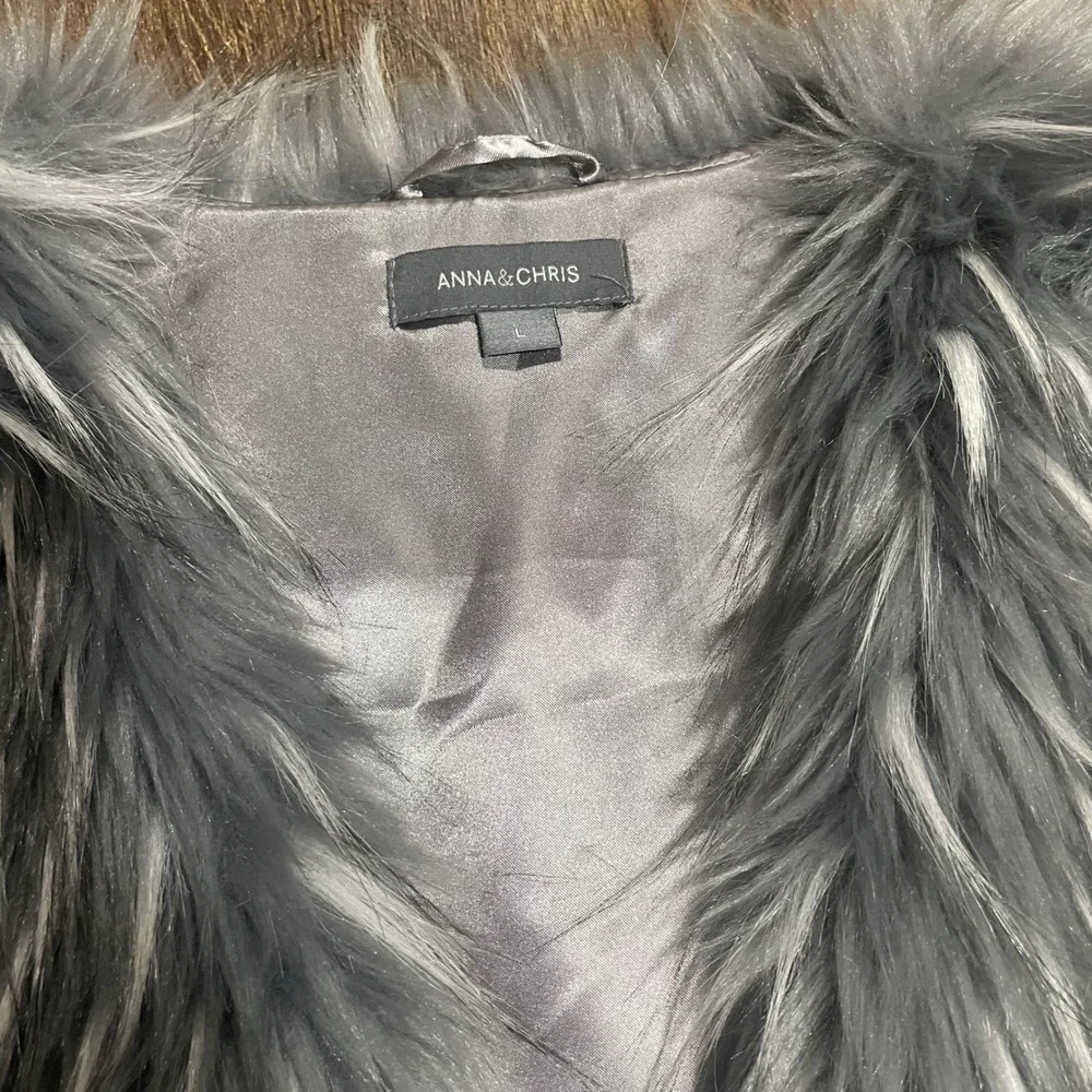 Anna & Chris Womens Grey Frosted Faux Fur Vest Open Front Shaggy Plush Large‎